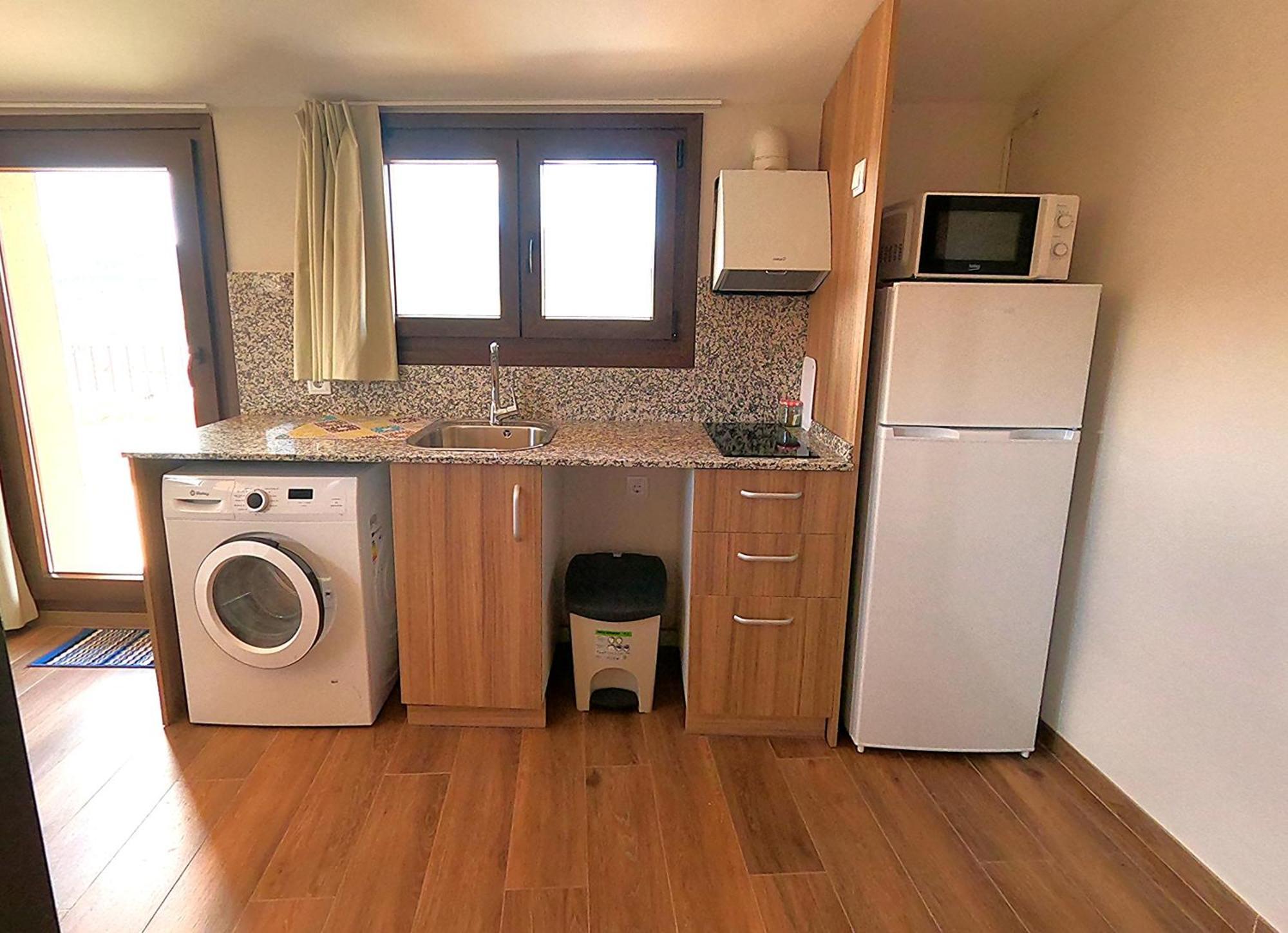Apartamentos De Turismo Rural La Rocha Fortanete ภายนอก รูปภาพ